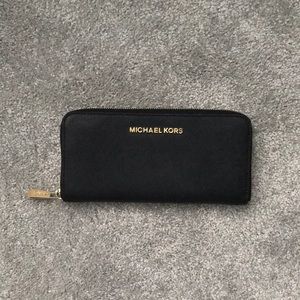 Michael Kors Black Leather Zip -Up Wallet